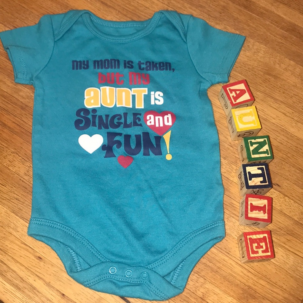 🚫SOLD🚫AUNTIE Onesie